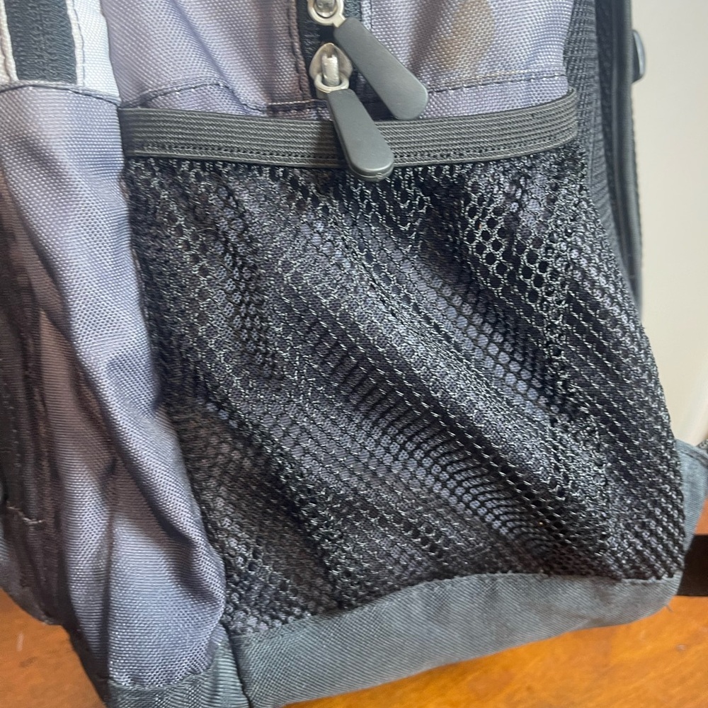 Gray & Black Backpack School Hiking Travel Bag Unisex 17" Padded Straps​ - Picture 5 of 8